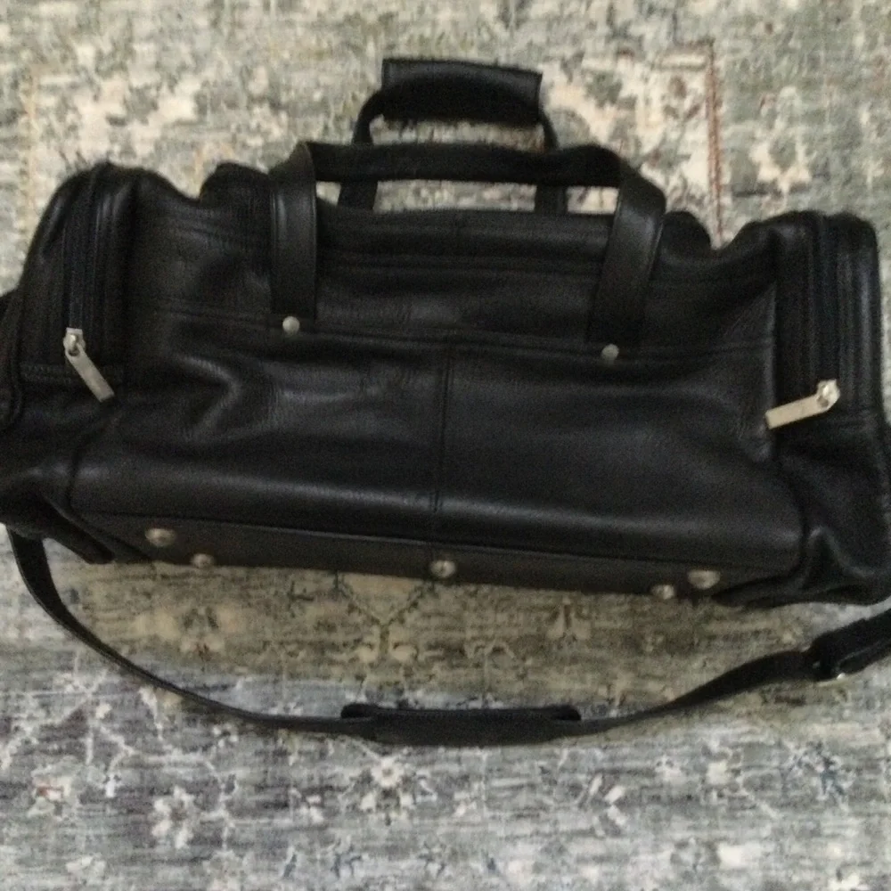 Royce New York Leather Duffle Bag